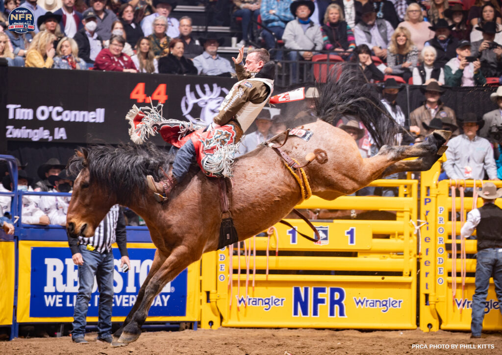 Jess Pope repeats with WNFR Bareback Average Title - Kirchmann Media Group